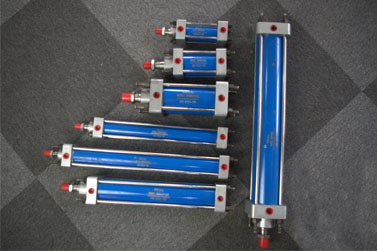 MOB cylinder with prepositive flange